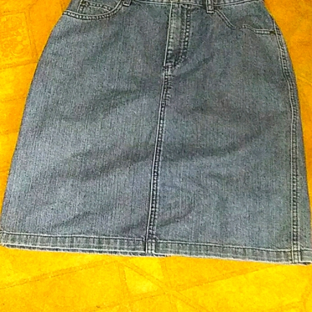 Liz Claiborne denim jean skirt